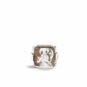 Anello in Cammeo - La donna con il fiore di Picasso