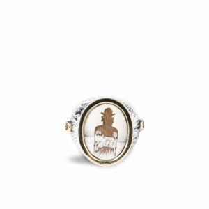 Anello in Cammeo - La Decalcomania di Magritte
